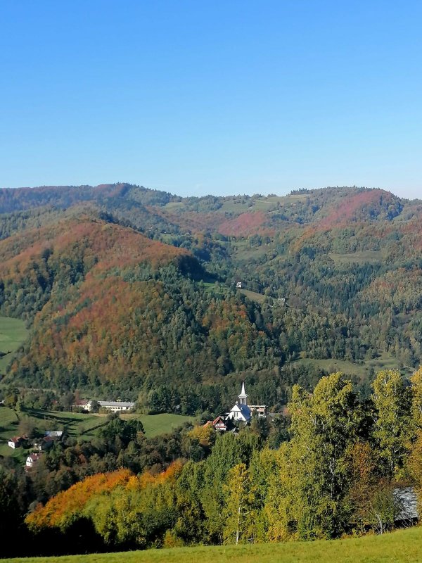 fot.Maria; "Widok na kościół w Obidzy"